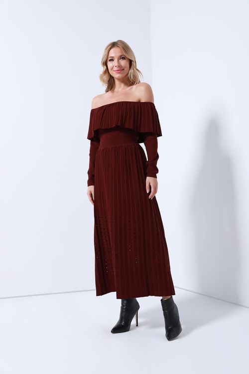 pleated maxi skirt