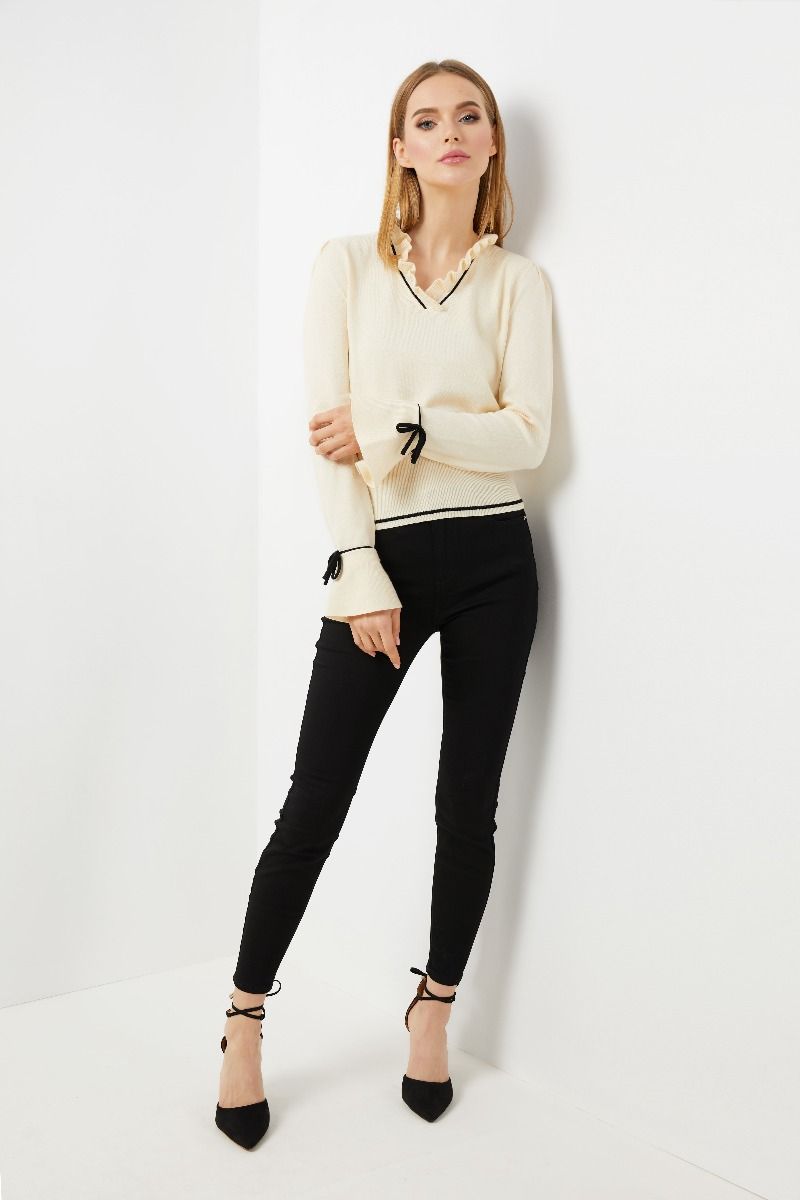 High-neckline Creamy Blouse