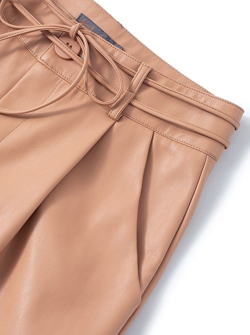 leathered cropped pants