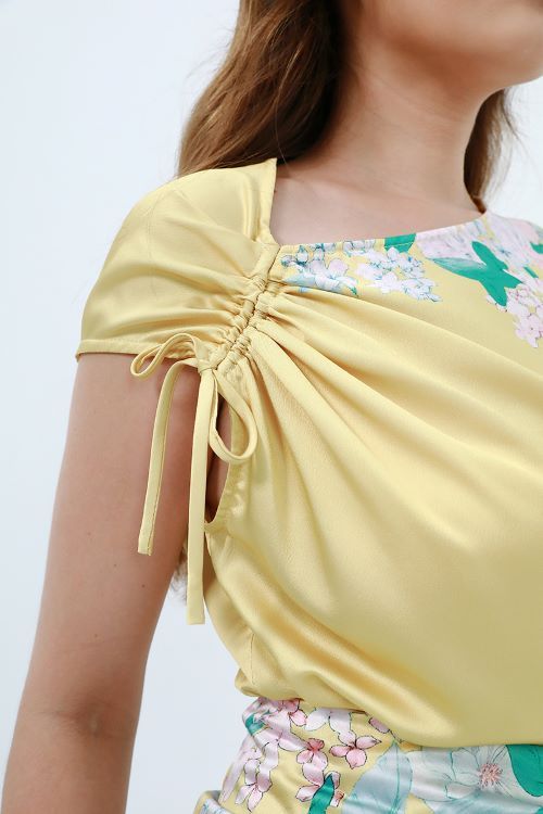 Tie detail top