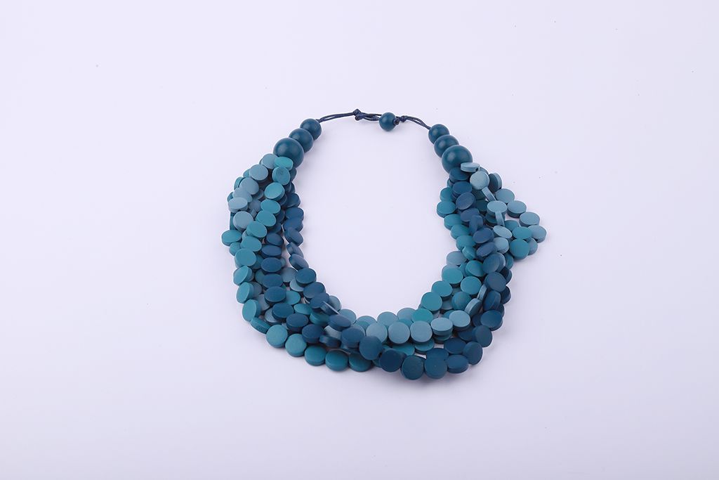 Multi layer wood necklace
