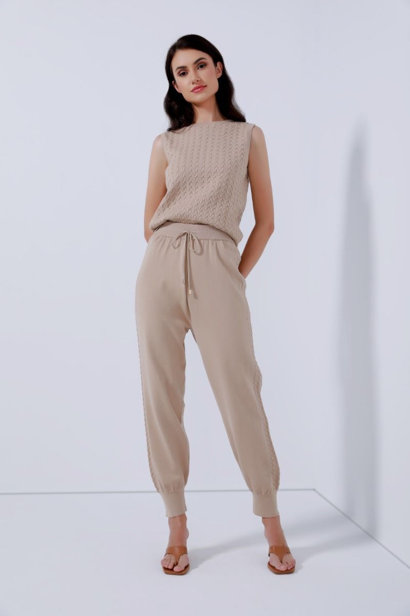 unique knit sides pants
