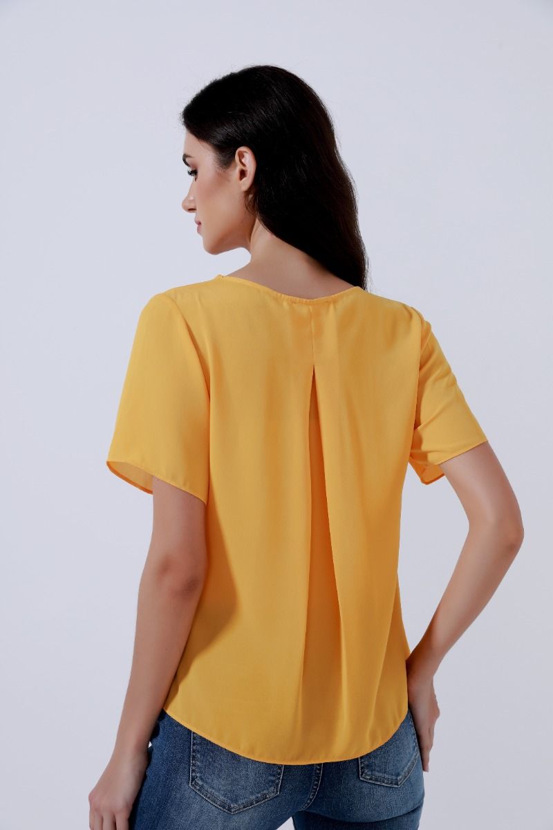 Crepe round neckline top