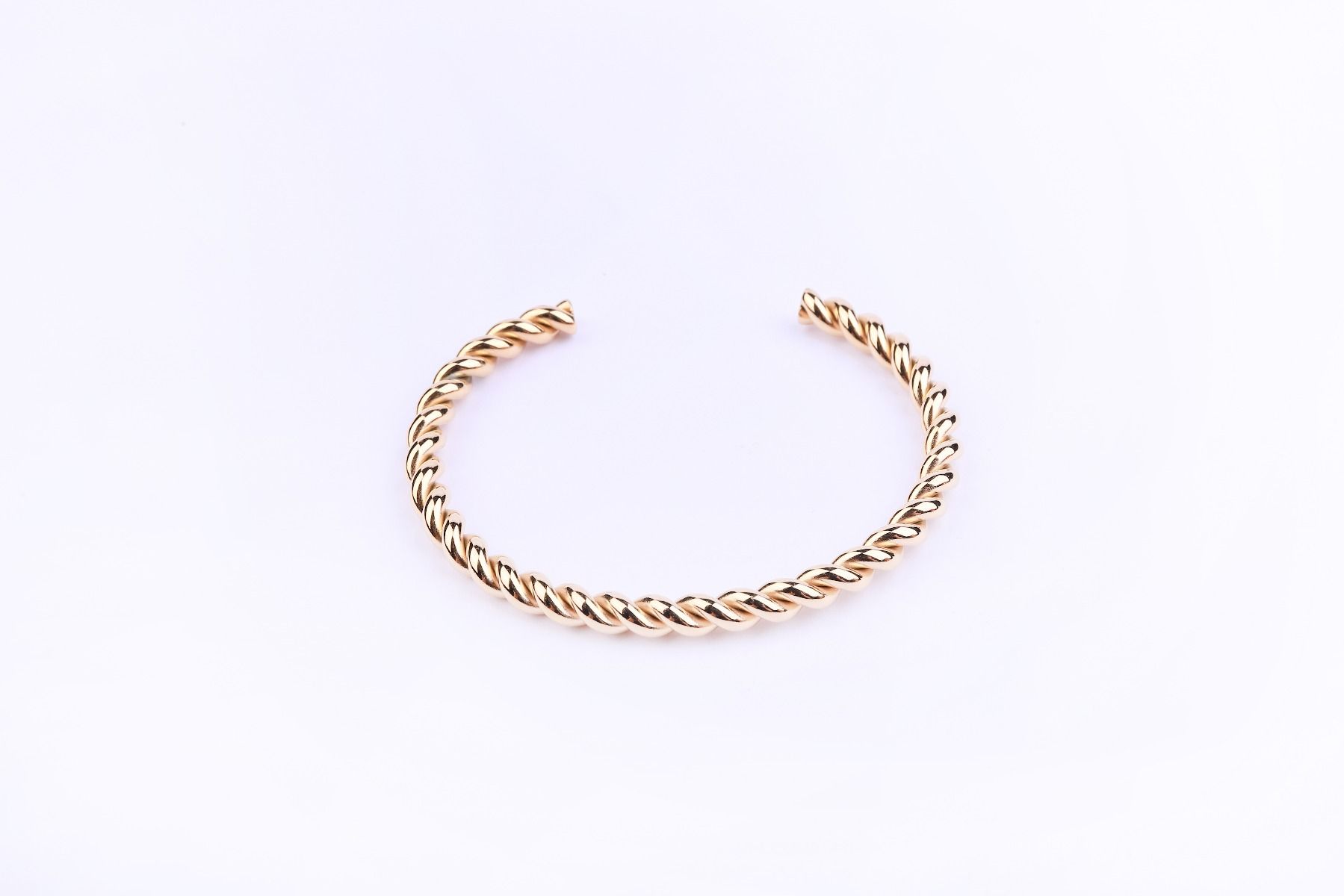 braided round bracelet