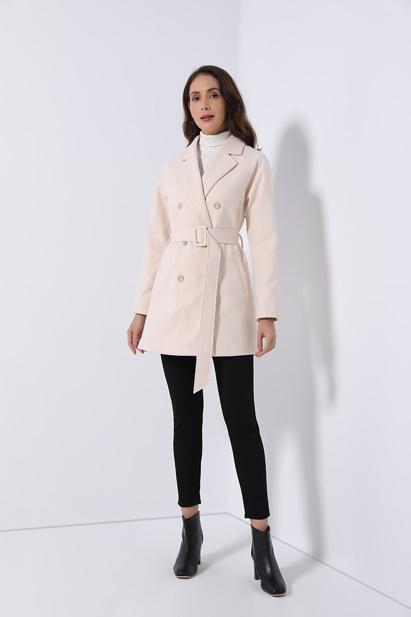 collared neckline coat