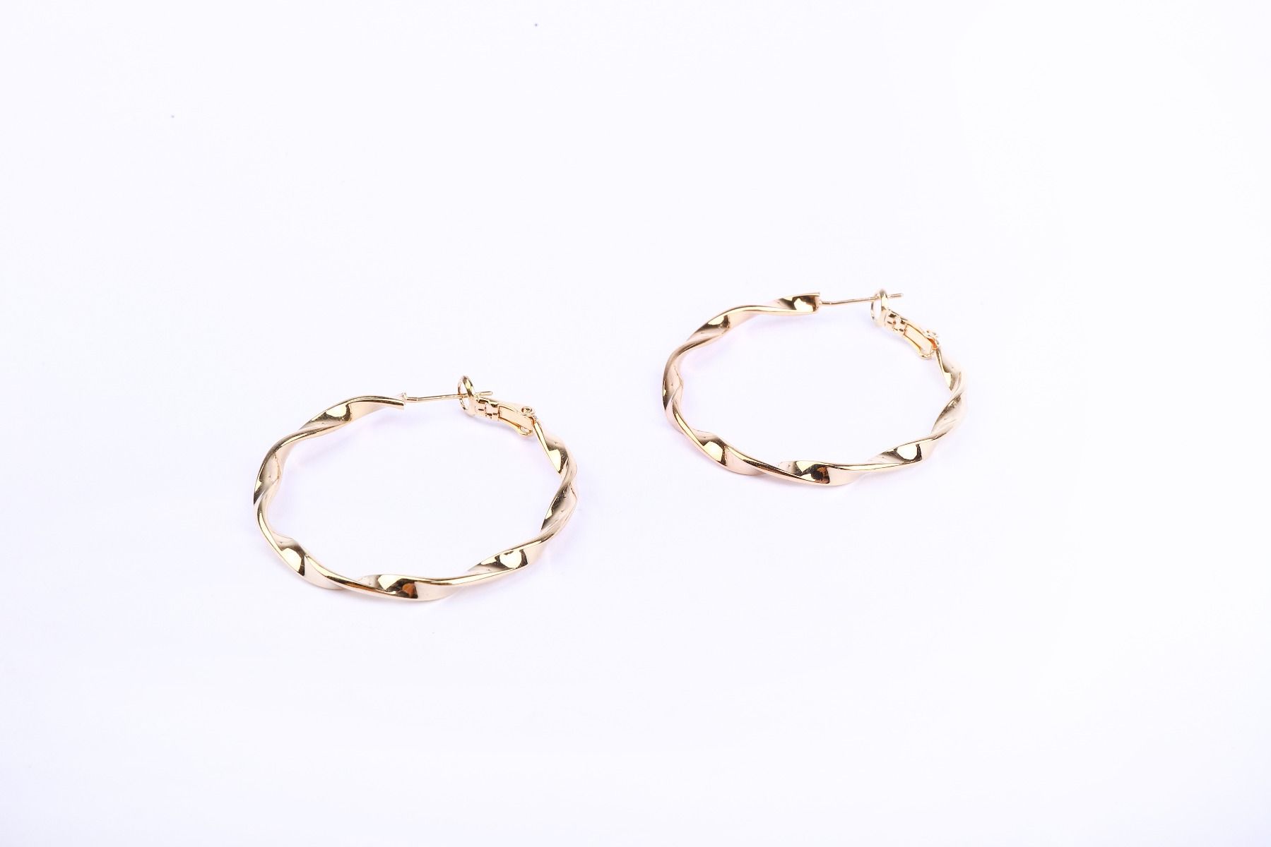 Twisted hoop earrings