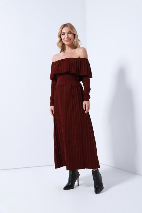 pleated maxi skirt