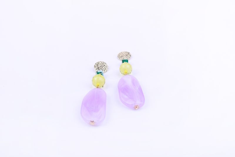 Dropped stones earrings