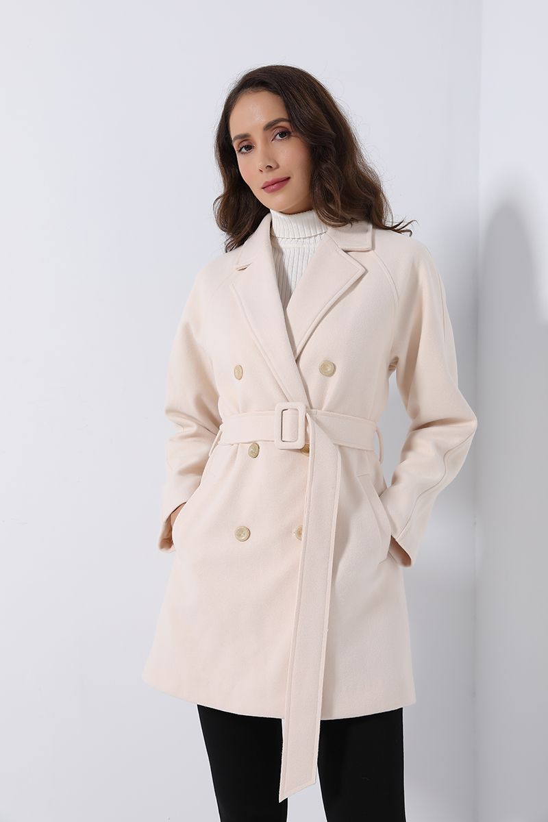 collared neckline coat